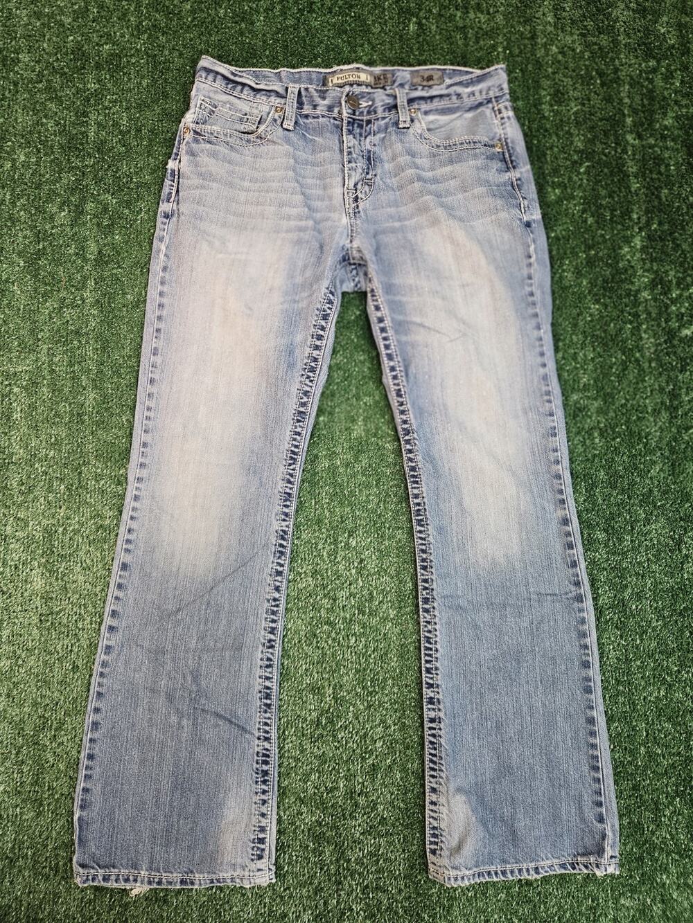 BKE Fulton Jeans Mens 34R Light Blue Good Bootcut Washed Faded 100% Cotton